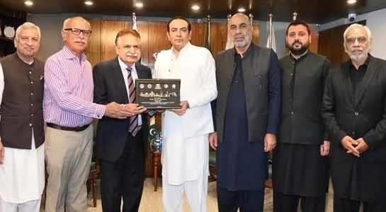 DNA 7-4 Mian Akram Farid recognized for decades of service to FPCCI