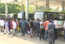 Students protest over alleged assault by Green Bus staff Students protest over alleged assault by Green Bus staff