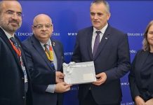 Trade delegation meets Romanian education ministry Trade delegation meets Romanian education ministry