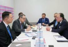 Aurangzeb discusses private-sector growth, investment with IFC Regional Vice President