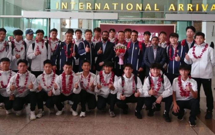 NEWS Guangdong hockey team arrives