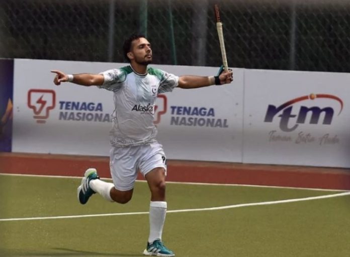 NEWS Pakistan reach Johar Cup final