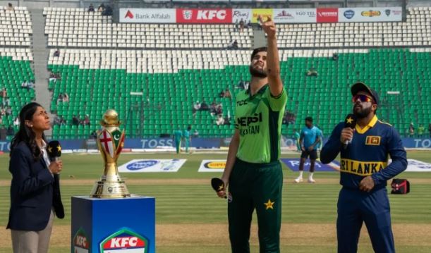 NEWS Pakistan win toss, opt to bowl first against Sri Lanka in ODI tri-series final