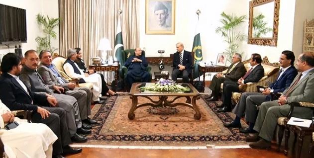 news Govt-PPP delegation to meet PTI for talks ahead of Oct 4 long march
